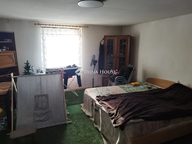 Eladó ház Naszály, Ady Endre utca 58 nm