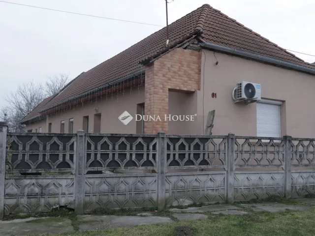 Eladó ház Mocsa 100 nm