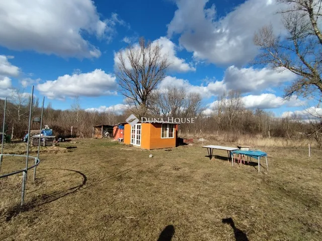 Eladó telek Tatabánya 1080 nm