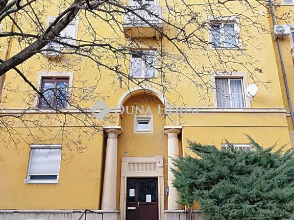 Eladó lakás Tatabánya 32 nm