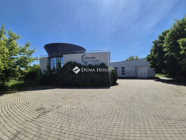 Kiadó kereskedelmi és ipari ingatlan Tatabánya 600 nm