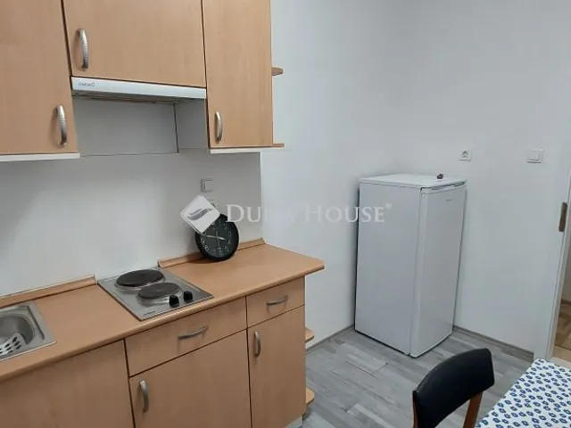 Kiadó lakás Tatabánya, Mártírok útja 57 nm