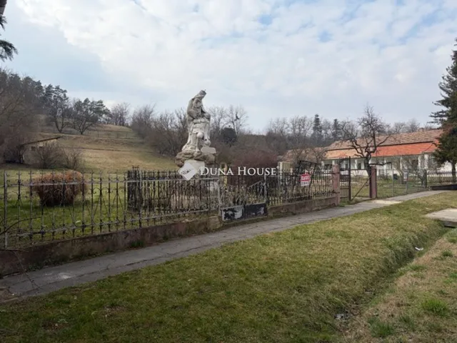 Eladó telek Tata 4489 nm