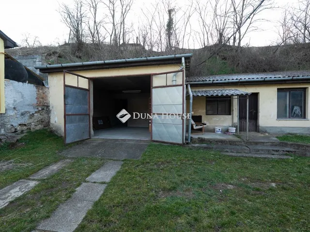 Eladó ház Nyergesújfalu, Jókai Mór utca 89 nm