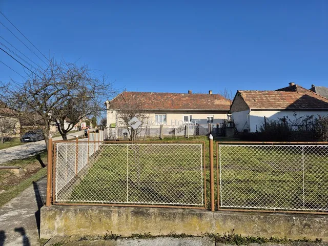 Eladó ház Környe, Szabadság utca 116 nm