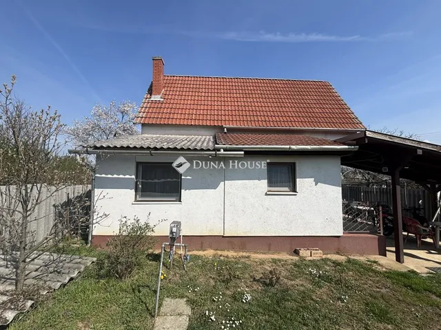 Eladó üdülő és hétvégi ház Kecskéd 56 nm