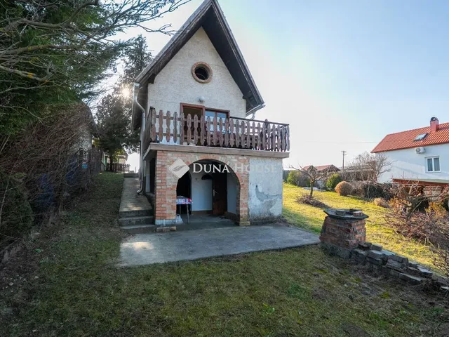 Eladó üdülő és hétvégi ház Tarján, Szőlőhegy utca 34 nm