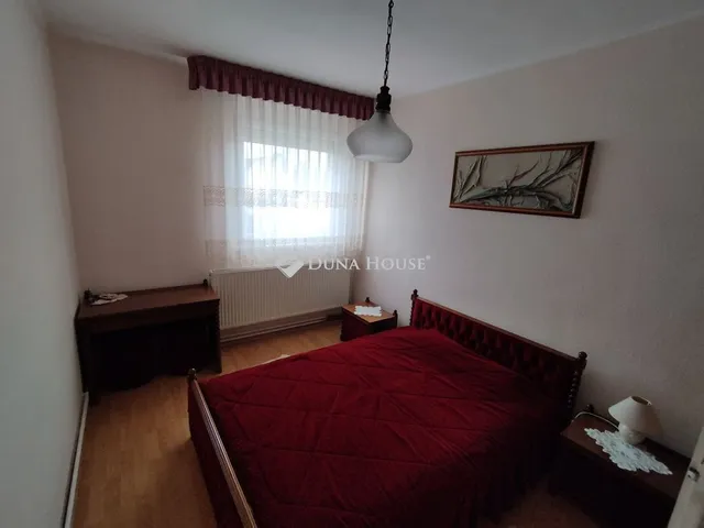 Eladó lakás Tatabánya, Blaha Lujza utca 48 nm