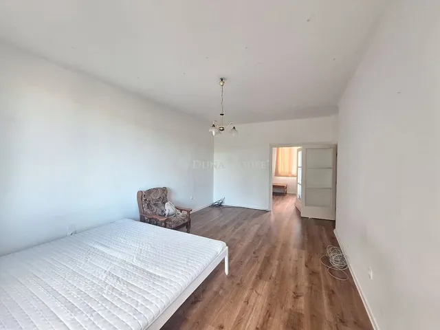 Kiadó lakás Tatabánya, Köztársaság útja 56 nm