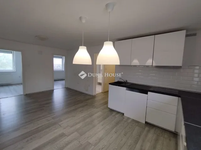 Eladó lakás Tatabánya 54 nm