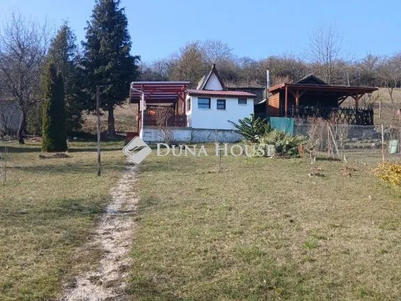 Eladó telek Környe 1471 nm