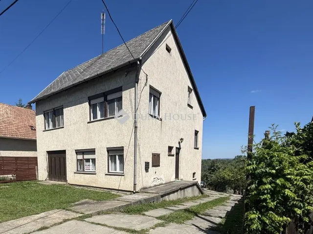 Eladó ház Neszmély 150 nm