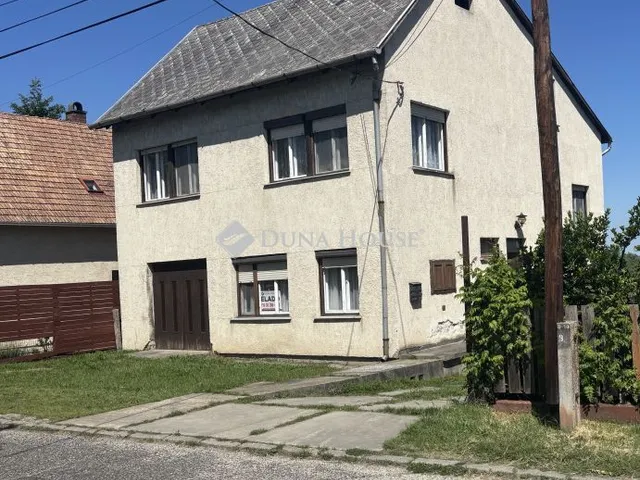 Eladó ház Neszmély, Felsőhegy út 150 nm