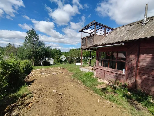 Eladó telek Tatabánya 508 nm