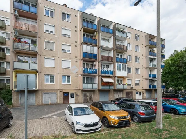 Eladó lakás Tatabánya, Sárberki lakótelep 55 nm