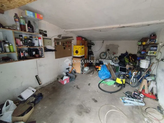 Eladó garázs Tatabánya, Szabó Ignác utca 19 nm