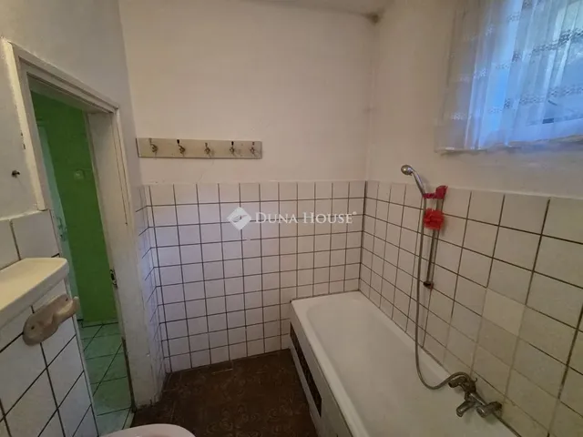 Eladó ház Tata, Kossuth Lajos utca 77 nm