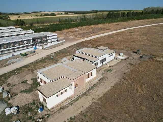 Eladó ház Bábolna, Hársfa út 110 nm