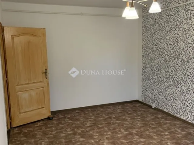 Kiadó lakás Tatabánya, Bánhidai lakótelep 49 nm
