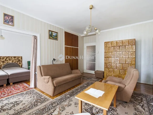 Eladó lakás Tata, Gesztenye fasor 61 nm