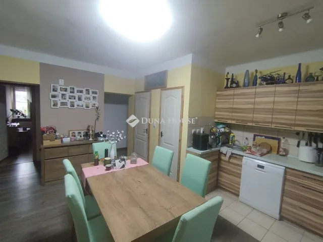 Eladó ház Szomód 90 nm