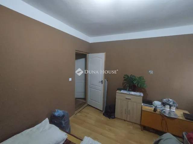 Eladó ház Szomód, Alma utca 90 nm