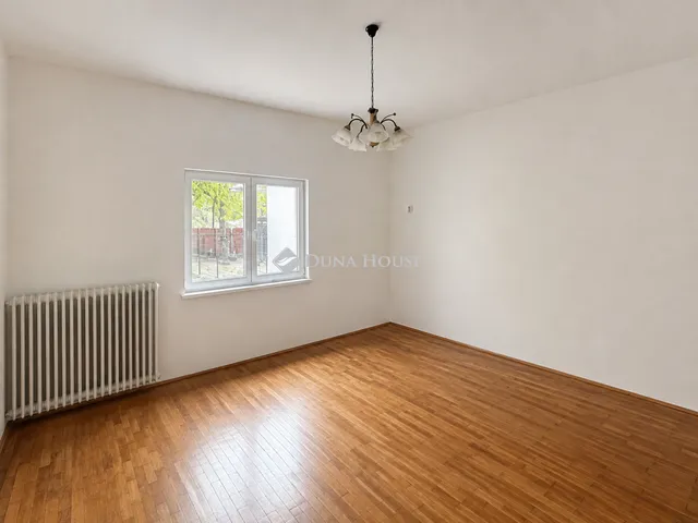 Eladó ház Tatabánya, Tél utca 74 nm