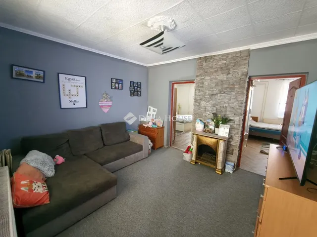 Eladó ház Neszmély 128 nm