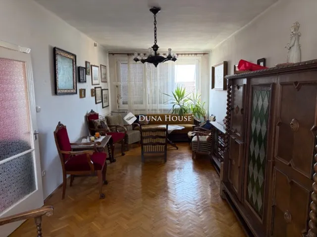 Eladó ház Tata, Akácfa utca 109 nm