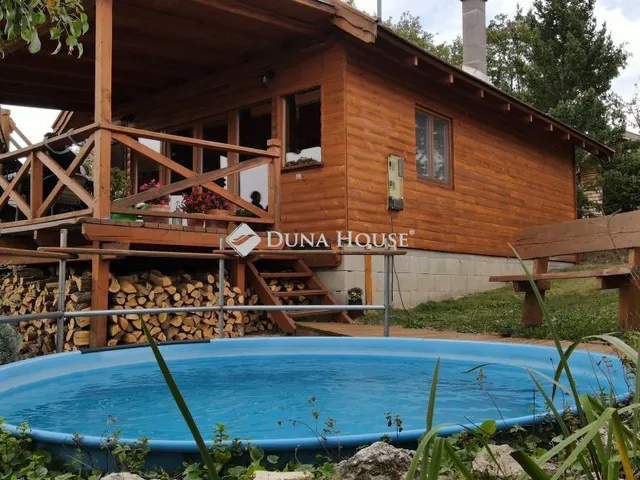 Eladó üdülő és hétvégi ház Zebegény, Zártkert 50 nm