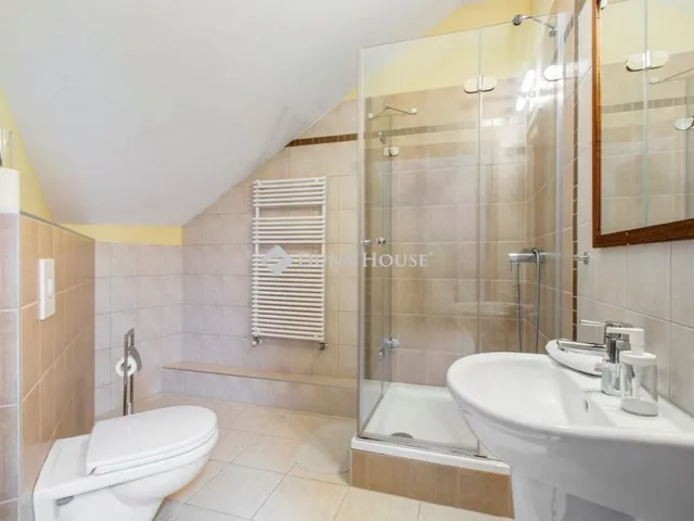 Eladó ház Budapest XVII. kerület 493 nm