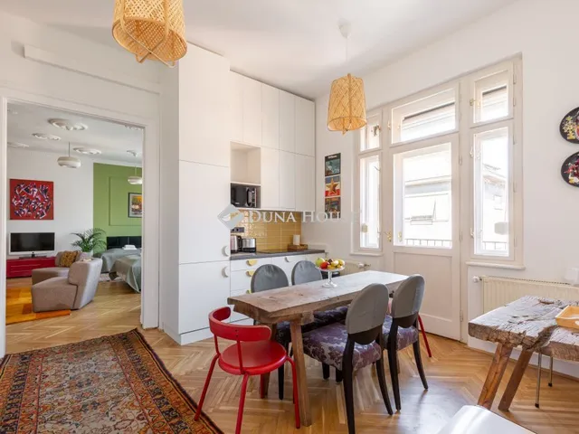 Eladó lakás Budapest VIII. kerület 214 nm