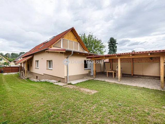 Eladó ház Budapest XVII. kerület 360 nm