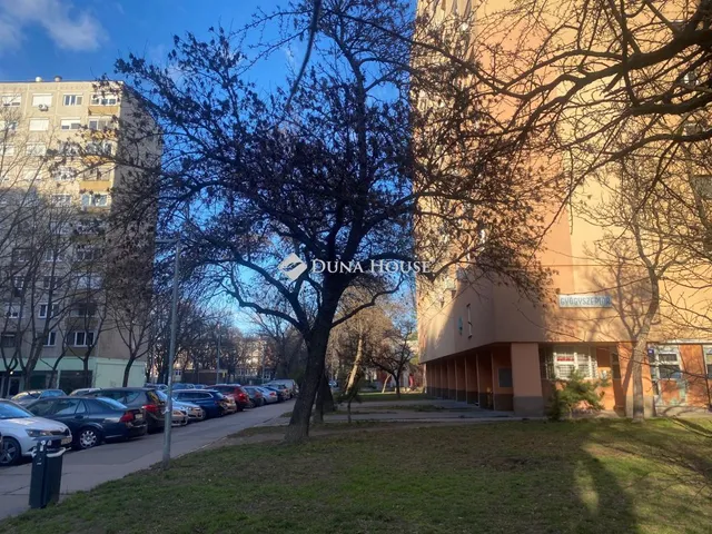 Eladó lakás Budapest III. kerület 69 nm