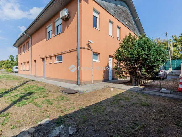 Eladó kereskedelmi és ipari ingatlan Budapest XIV. kerület 1151 nm