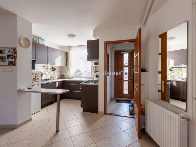 Eladó lakás Budapest I. kerület 81 nm