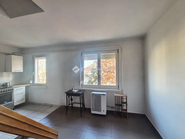 Eladó lakás Budapest XIV. kerület 130 nm