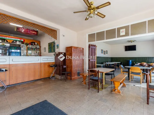 Eladó kereskedelmi és ipari ingatlan Pilisszentkereszt 160 nm