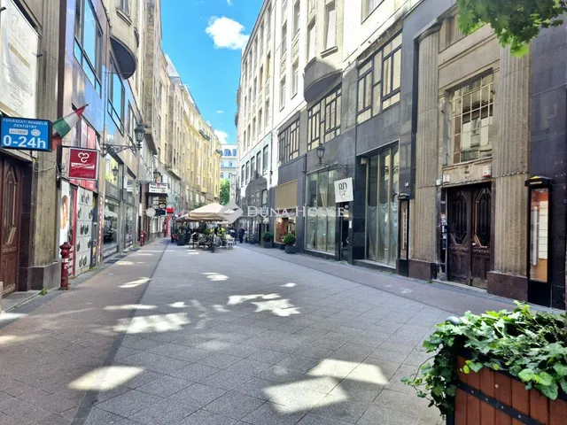 Kiadó kereskedelmi és ipari ingatlan Budapest V. kerület 10 nm