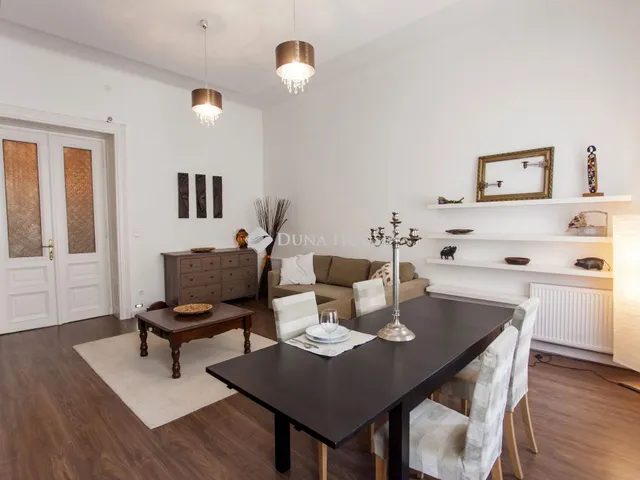 Eladó lakás Budapest VI. kerület, Vörösmarty utca 94 nm