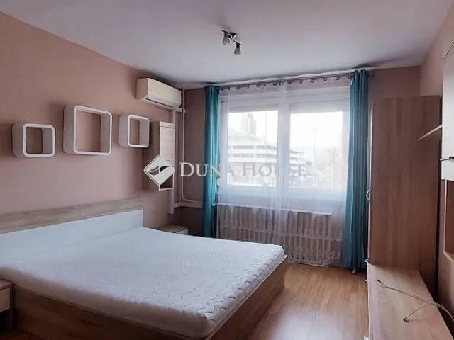 Kiadó lakás Budapest XIII. kerület, Váci út 35 nm