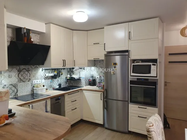 Eladó lakás Budapest X. kerület, Újhegyi út 70 nm