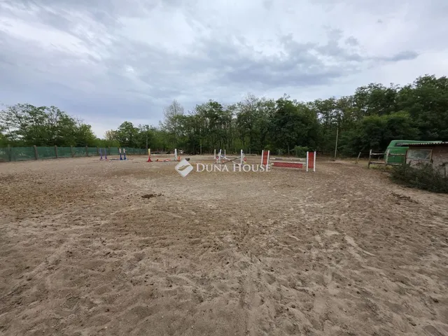 Eladó mezőgazdasági ingatlan Vasad 118 nm