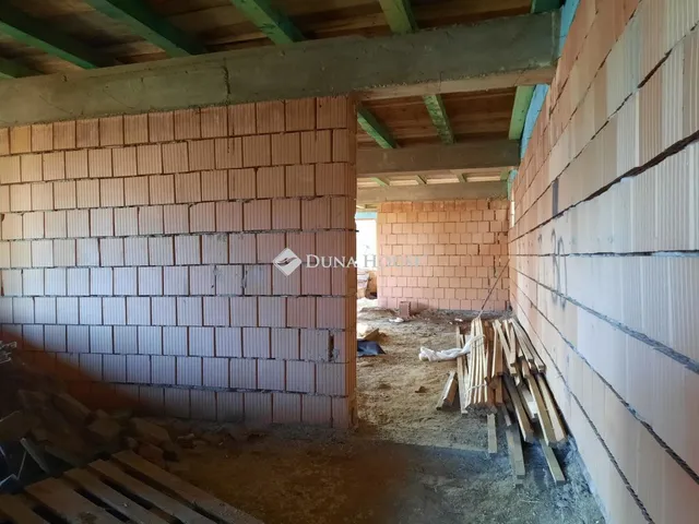 Eladó ház Látrány 228 nm