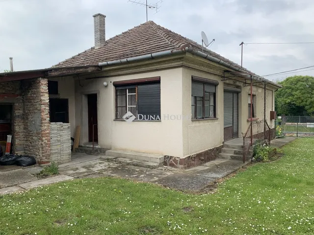 Eladó ház Balatonkeresztúr 107 nm