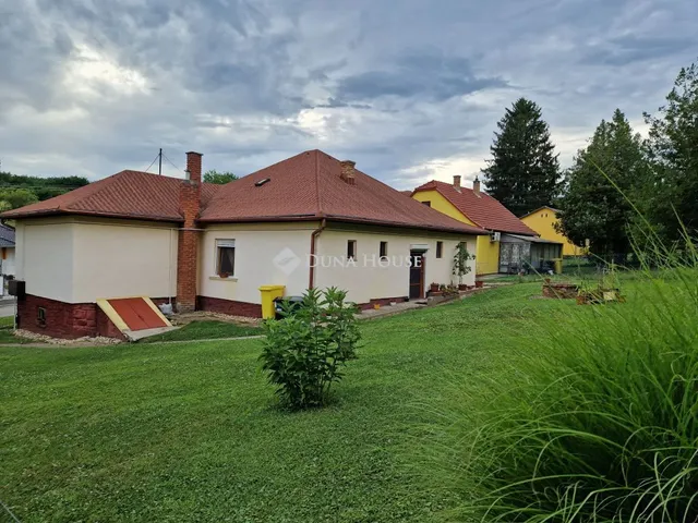 Eladó ház Fonyód 156 nm