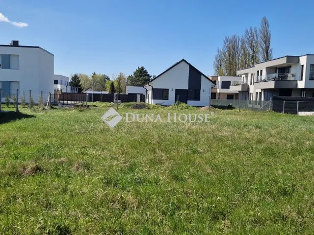 Eladó telek Balatonfenyves 705 nm