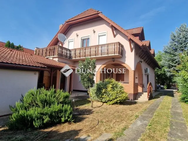 Eladó ház Balatonboglár 230 nm