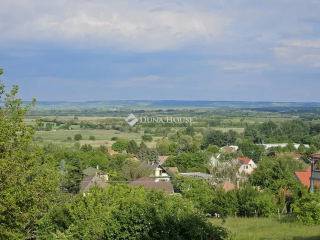 Eladó telek Fonyód 645 nm