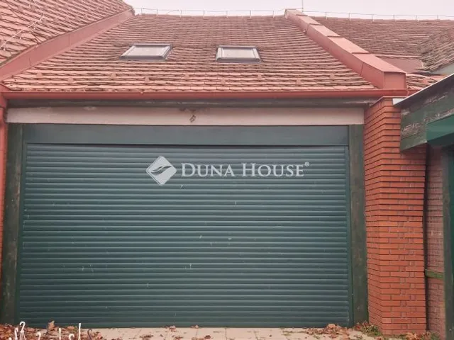 Eladó kereskedelmi és ipari ingatlan Fonyód 75 nm